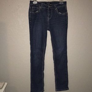 Roz & Ali Jeans size 4P average.
